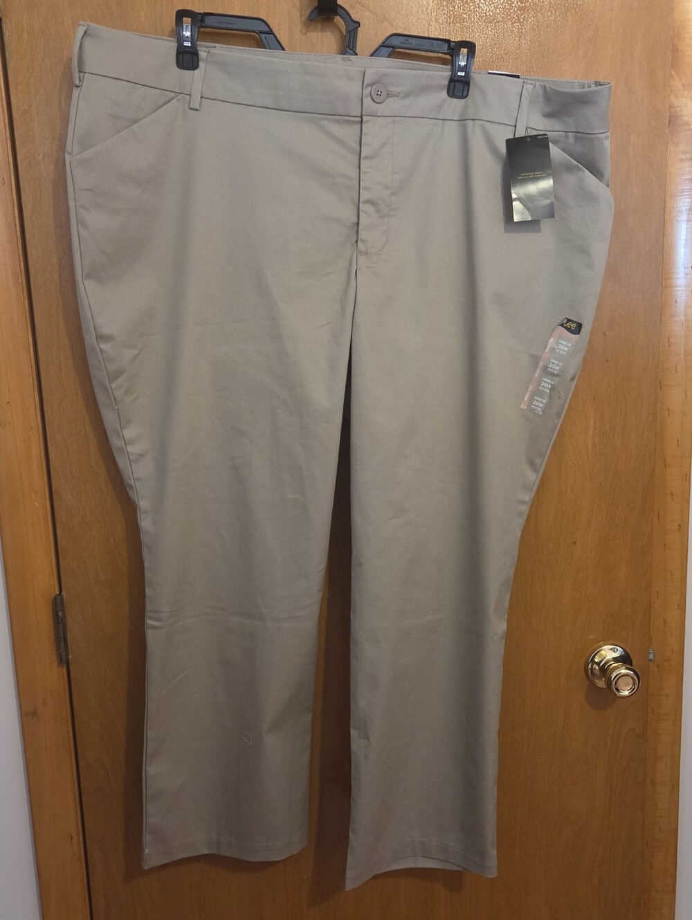 Lee Women's Straight-Leg Pants in Light Tan